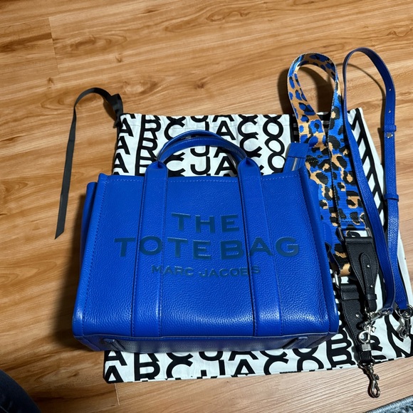 Marc Jacobs Vibrant Blue Satchel - Picture 5 of 7
